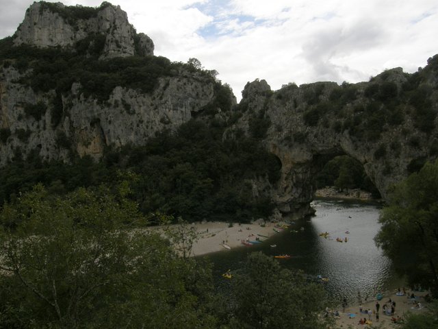 Vallon-Pont-d' Arc