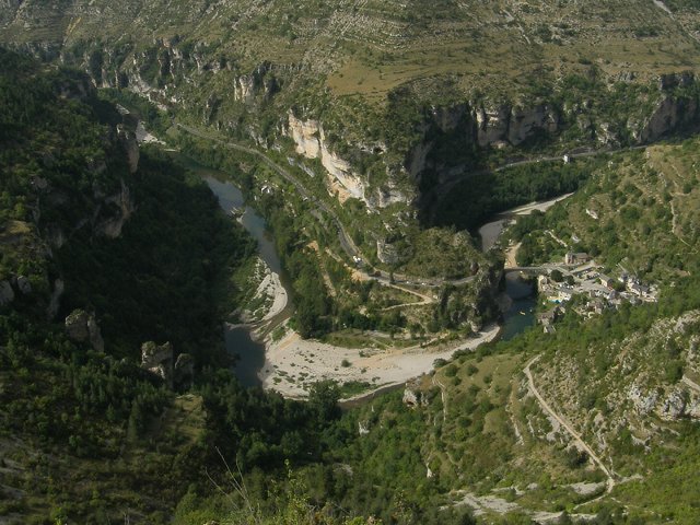 Dal pohled do dol na Ste-Enimie